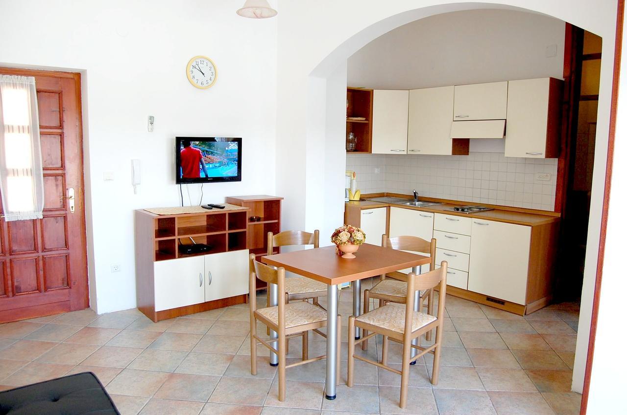 Apartments Myadria Малинська Екстер'єр фото